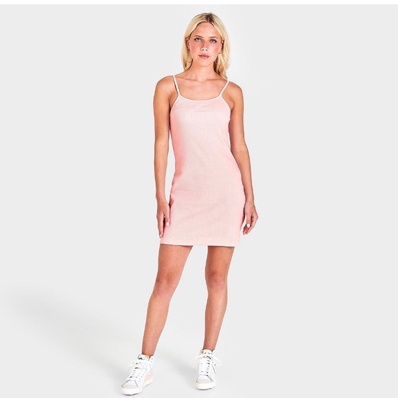 light pink nike dress Nike Sportswear Swoosh Women's Hoodie Size XS (Pink)